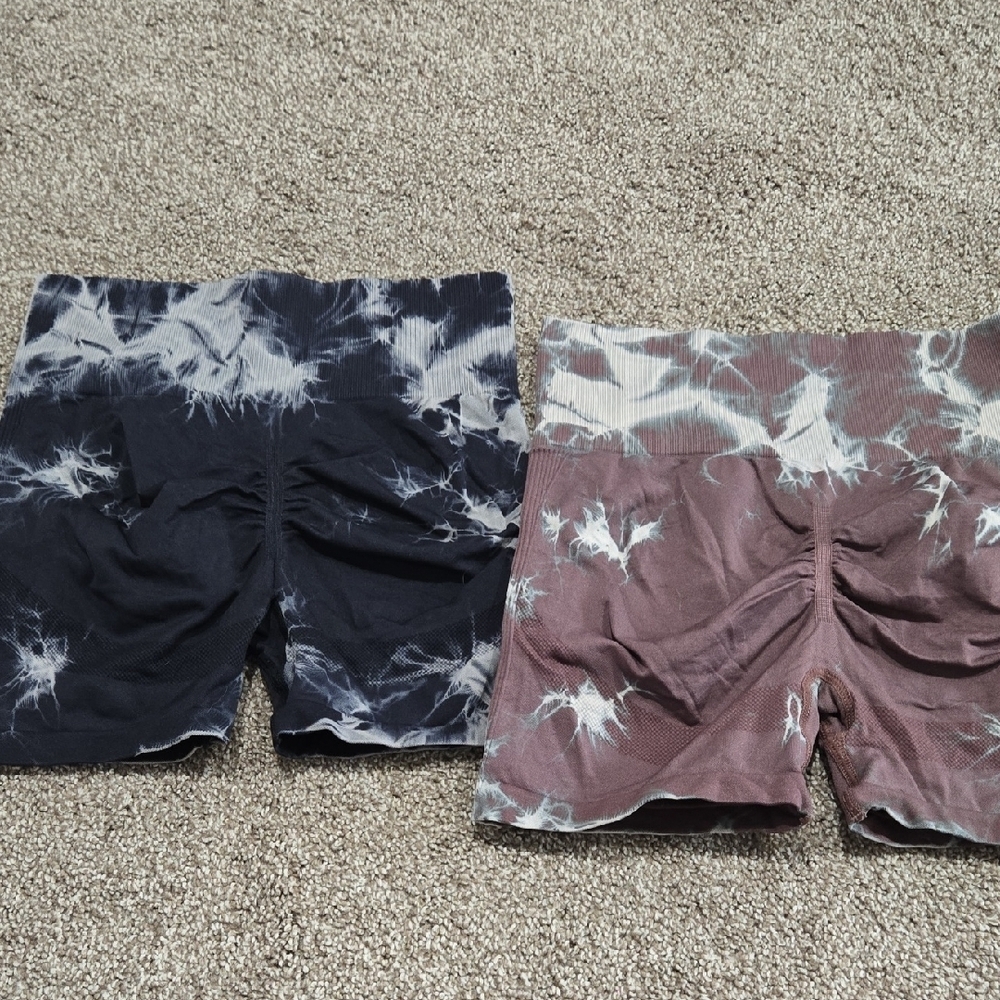 Tie-Dye Biker Shorts Set Size Small - Picture 4 of 5